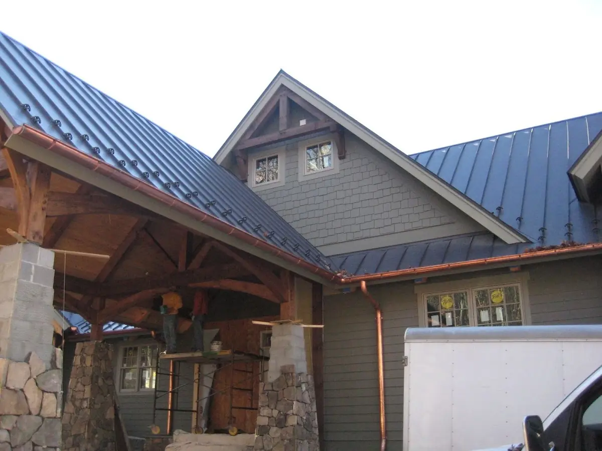 Craftsman Roofing team delivering quality roofing work in Midway Hollow